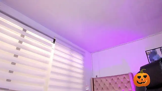 Danna Ramiirez online show from 11, 10, 2025