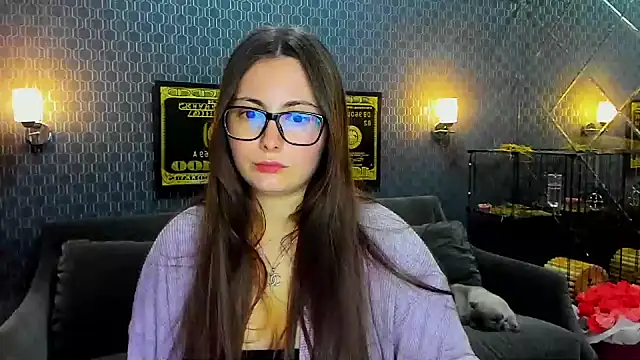 Snapshot of _extraterrestrial_ chatting on 13, 11, 2025 extraterrestrial online show from 13, 11, 2025