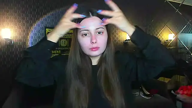 Snapshot of _extraterrestrial_ chatting on 24, 11, 2025 extraterrestrial online show from 24, 11, 2025