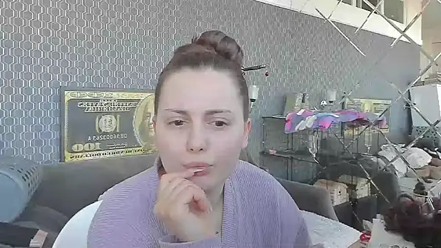 Snapshot of _extraterrestrial_ chatting on 6, 3, 2026 extraterrestrial online show from 6, 3, 2026