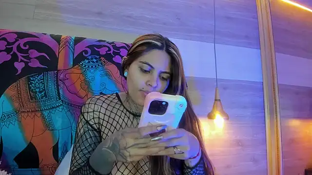 Snapshot of Cori_Paige chatting on 11, 4, 2026 Cori Paige online show from 11, 4, 2026