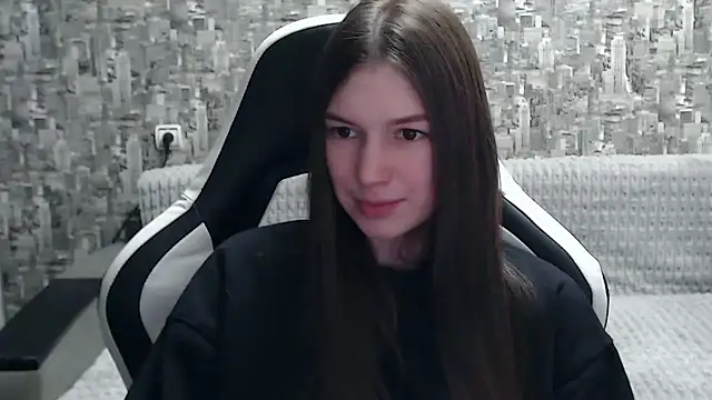 Snapshot of MissMiaCutie chatting on 10, 2, 2025 MissMiaCutie online show from 10, 2, 2025
