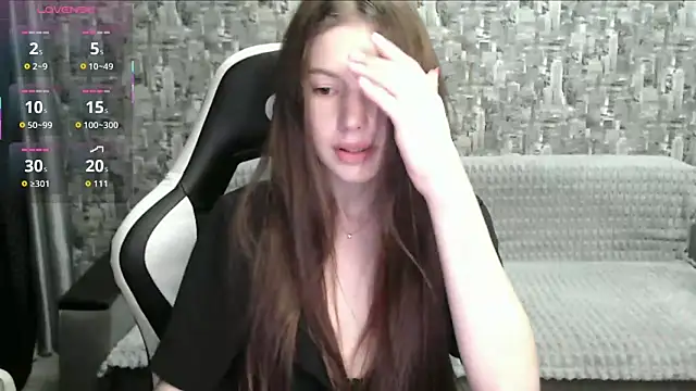 Snapshot of MissMiaCutie chatting on 11, 10, 2025 MissMiaCutie online show from 11, 10, 2025
