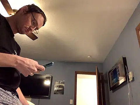 Snapshot of Hebrewhammers42 chatting on 27, 1, 2025 Hebrewhammers42 online show from 27, 1, 2025