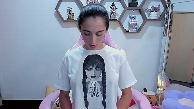 SharonSander online show from 11, 1, 2025