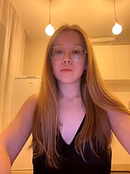 Snapshot of Eva_Weyne chatting on 28, 9, 2025 Eva Weyne online show from 28, 9, 2025
