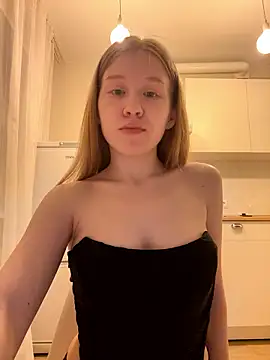 Snapshot of Eva_Weyne chatting on 8, 1, 2026 Eva Weyne online show from 8, 1, 2026