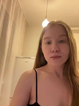 Snapshot of Eva_Weyne chatting on 8, 2, 2026 Eva Weyne online show from 8, 2, 2026