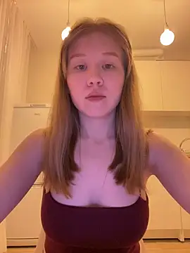 Snapshot of Eva_Weyne chatting on 6, 4, 2026 Eva Weyne online show from 6, 4, 2026