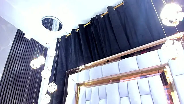 Snapshot of SarayRoyse chatting on 27, 9, 2025 SarayRoyse online show from 27, 9, 2025