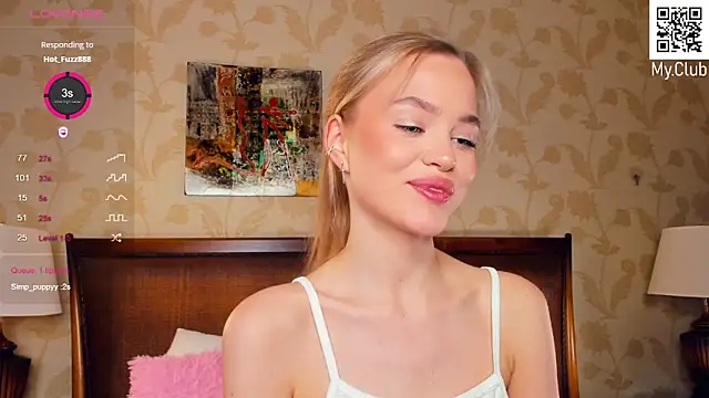 Snapshot of BlessKisss chatting on 8, 12, 2024 BlessKisss online show from 8, 12, 2024