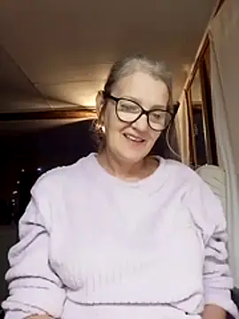 irinamaux online show from 29, 10, 2025