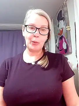 irinamaux online show from 28, 2, 2026