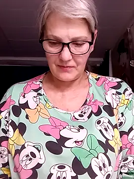 Snapshot of irinamaux chatting on 16, 6, 2026 irinamaux online show from 16, 6, 2026