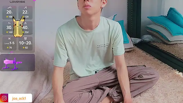 Snapshot of Levii_Ackermann chatting on 25, 2, 2025 Levii Ackermann online show from 25, 2, 2025