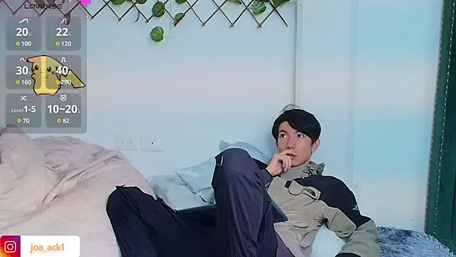 Snapshot of Levii_Ackermann chatting on 11, 3, 2025 Levii Ackermann online show from 11, 3, 2025