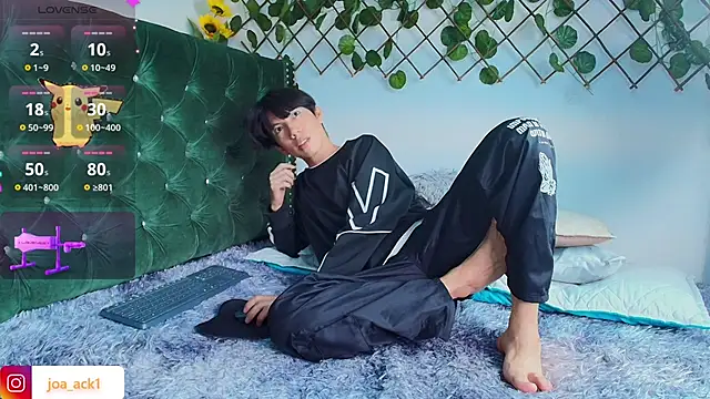 Snapshot of Levii_Ackermann chatting on 16, 3, 2025 Levii Ackermann online show from 16, 3, 2025