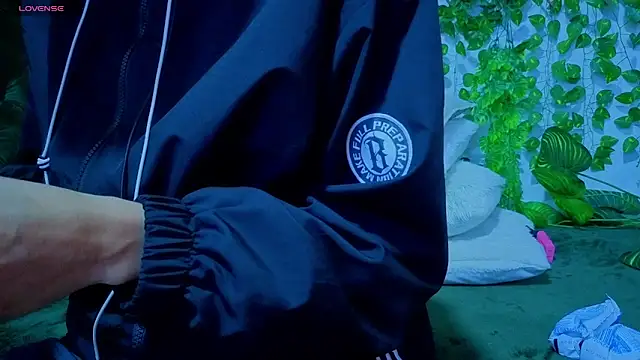 Snapshot of Levii_Ackermann chatting on 2, 10, 2025 Levii Ackermann online show from 2, 10, 2025