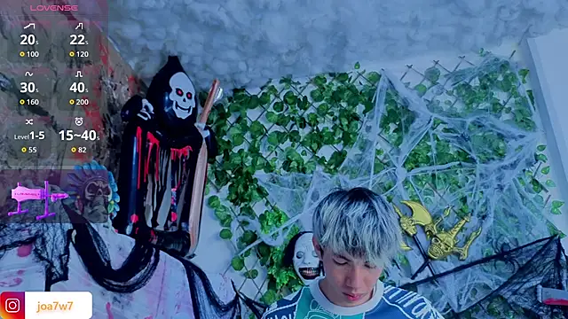 Snapshot of Levii_Ackermann chatting on 14, 10, 2025 Levii Ackermann online show from 14, 10, 2025