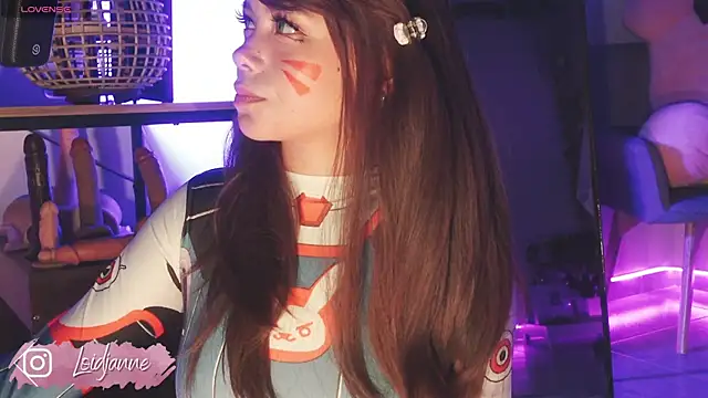 Snapshot of loIijanne chatting on 11, 9, 2025 loIijanne online show from 11, 9, 2025