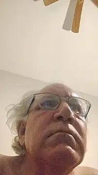 Snapshot of XXCUTHULU23 chatting on 11, 1, 2026 XXCUTHULU23 online show from 11, 1, 2026