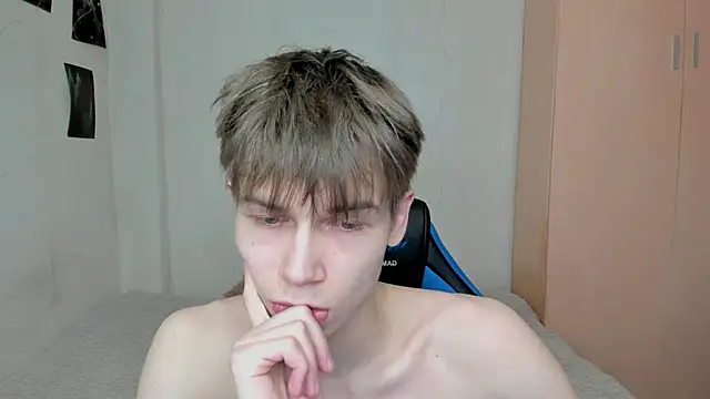 Makentoshi  online show from 7, 3, 2025