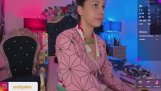 EmilyAllen  online show from 19, 12, 2024