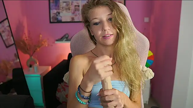 missicute online show from 13, 9, 2025