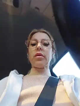 blondyruby online show from 10, 3, 2026