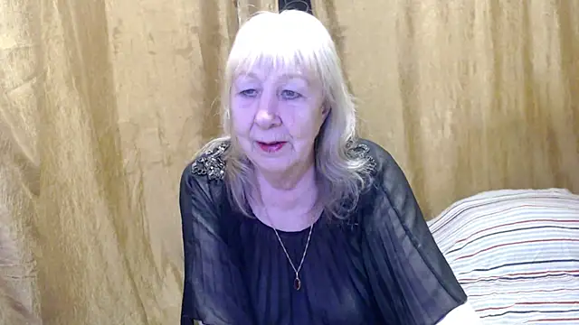 Snapshot of _Estelitta_5 chatting on 22, 2, 2025  Estelitta 5 online show from 22, 2, 2025