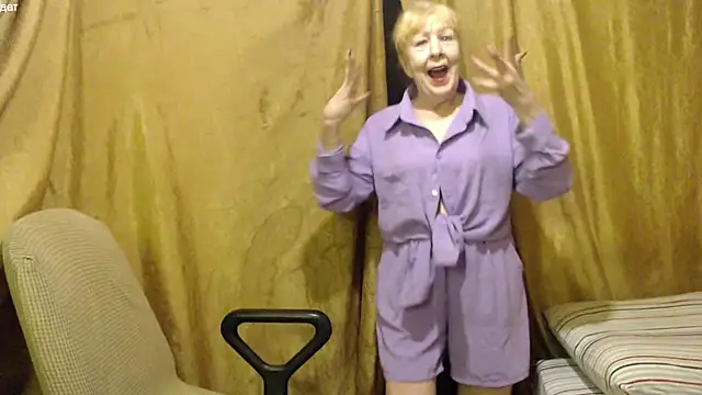 Snapshot of _Estelitta_5 chatting on 16, 11, 2025 Estelitta 5 online show from 16, 11, 2025