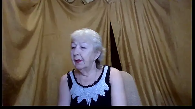 Snapshot of _Estelitta_5 chatting on 15, 2, 2026 Estelitta 5 online show from 15, 2, 2026