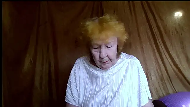 Snapshot of _Estelitta_5 chatting on 4, 8, 2026 Estelitta 5 online show from 4, 8, 2026