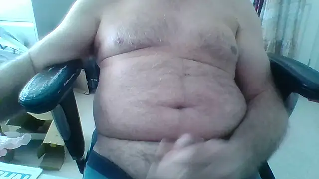 Snapshot of OfficeDad chatting on 7, 3, 2025 OfficeDad online show from 7, 3, 2025