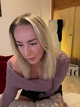 Snapshot of ChristyAdair chatting on 24, 12, 2024 ChristyAdair online show from 24, 12, 2024