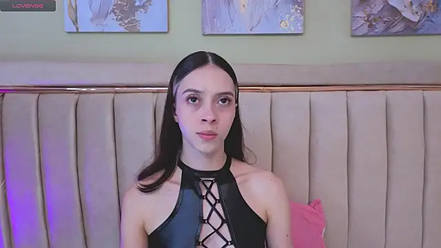 sophiia grey 1 online show from 24, 9, 2025