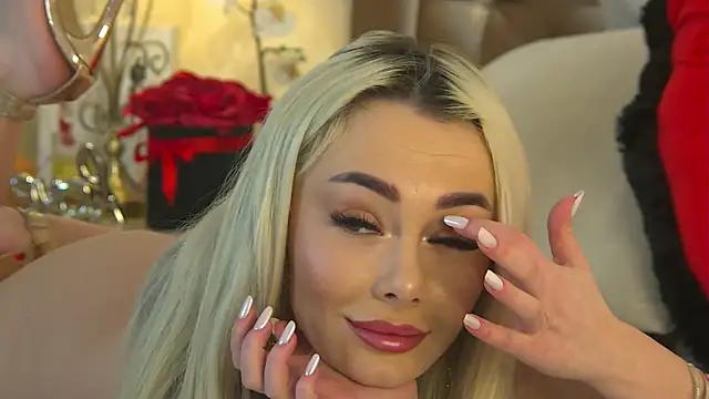 FrancescaMcGray online show from 13, 2, 2025