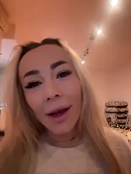 FrancescaMcGray online show from 16, 2, 2025