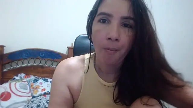 Snapshot of Ainhoa-hot chatting on 13, 6, 2026 Ainhoa-hot online show from 13, 6, 2026