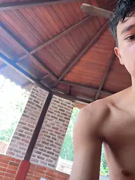 Snapshot of Angel_esteban_fx chatting on 3, 12, 2025 Angel esteban fx online show from 3, 12, 2025