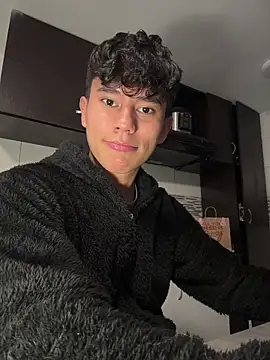 Snapshot of Angel_esteban_fx chatting on 8, 3, 2026 Angel esteban fx online show from 8, 3, 2026