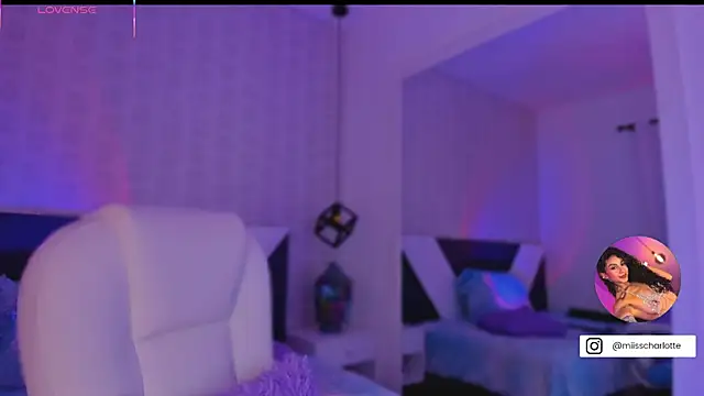 MiissCharlotte online show from 10, 11, 2025