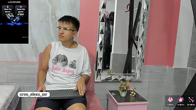 Snapshot of aron_alexa chatting on 11, 12, 2024 aron alexa online show from 11, 12, 2024