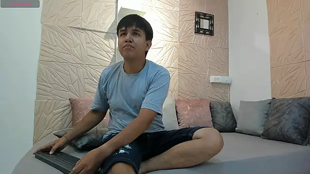 Snapshot of aron_alexa chatting on 3, 12, 2025 aron alexa online show from 3, 12, 2025