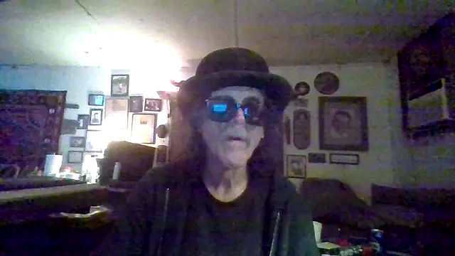 Snapshot of 22Sub22 chatting on 2, 5, 2026 22Sub22 online show from 2, 5, 2026