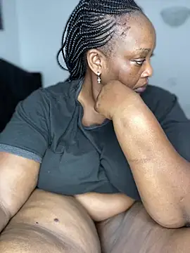 Snapshot of MsWhiteChocolatte chatting on 12, 2, 2026 MsWhiteChocolatte online show from 12, 2, 2026