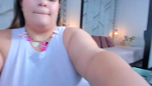 Sara Thompsoon online show from 23, 2, 2026