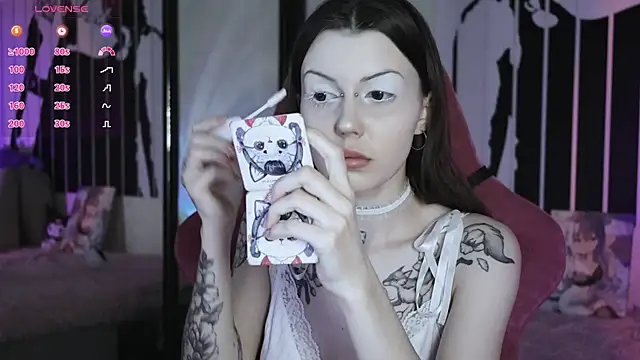 Snapshot of prettybones chatting on 10, 2, 2025 prettybones online show from 10, 2, 2025