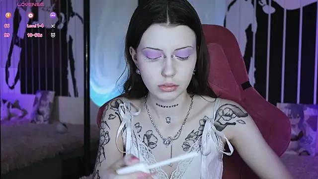 Snapshot of prettybones chatting on 25, 2, 2025 prettybones online show from 25, 2, 2025