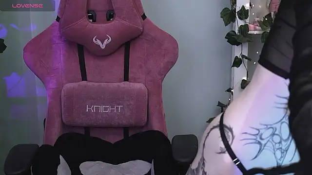 Snapshot of prettybones chatting on 19, 3, 2026 prettybones online show from 19, 3, 2026